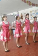 выступление хореографической группы "Радуга" напраздничном концерте 8 марта